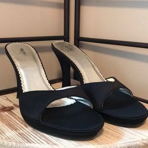 Black Strapless Heels